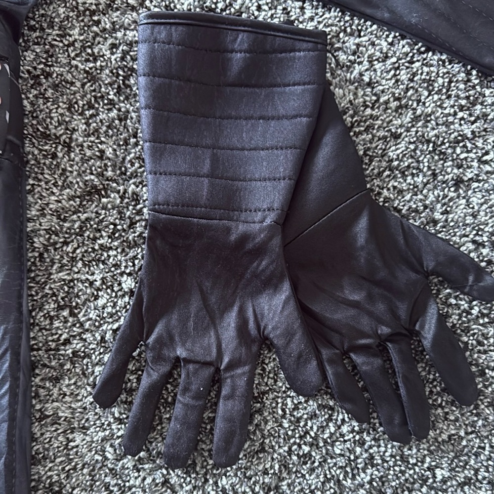 Kids Darth Vader Costume (size 7/8) - Picture 5 of 7